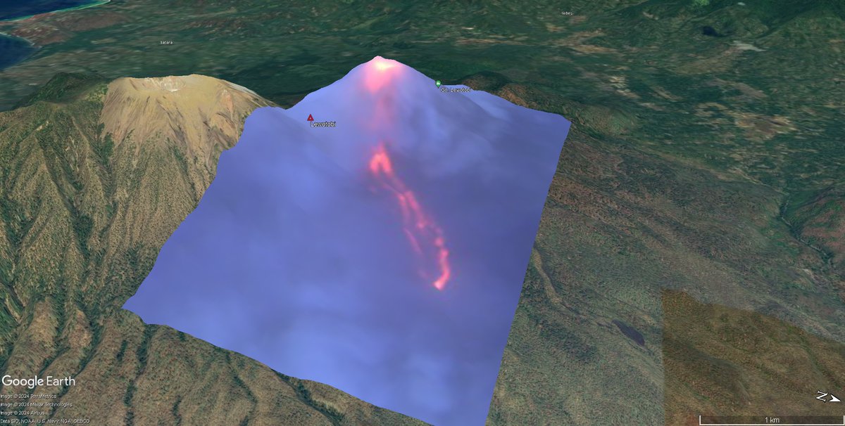 #volcan #volcano #Lewotobi La coulée visqueuse se met en place sur le versant NE et fait ~2,5 km de long/The viscous lava flow goes to the NE and is ~2.5 km now; via @NASA_Landsat @USGSLandsat cc @SmithsonianGVP @PVMBG_ @id_magma @InfoFPMKI