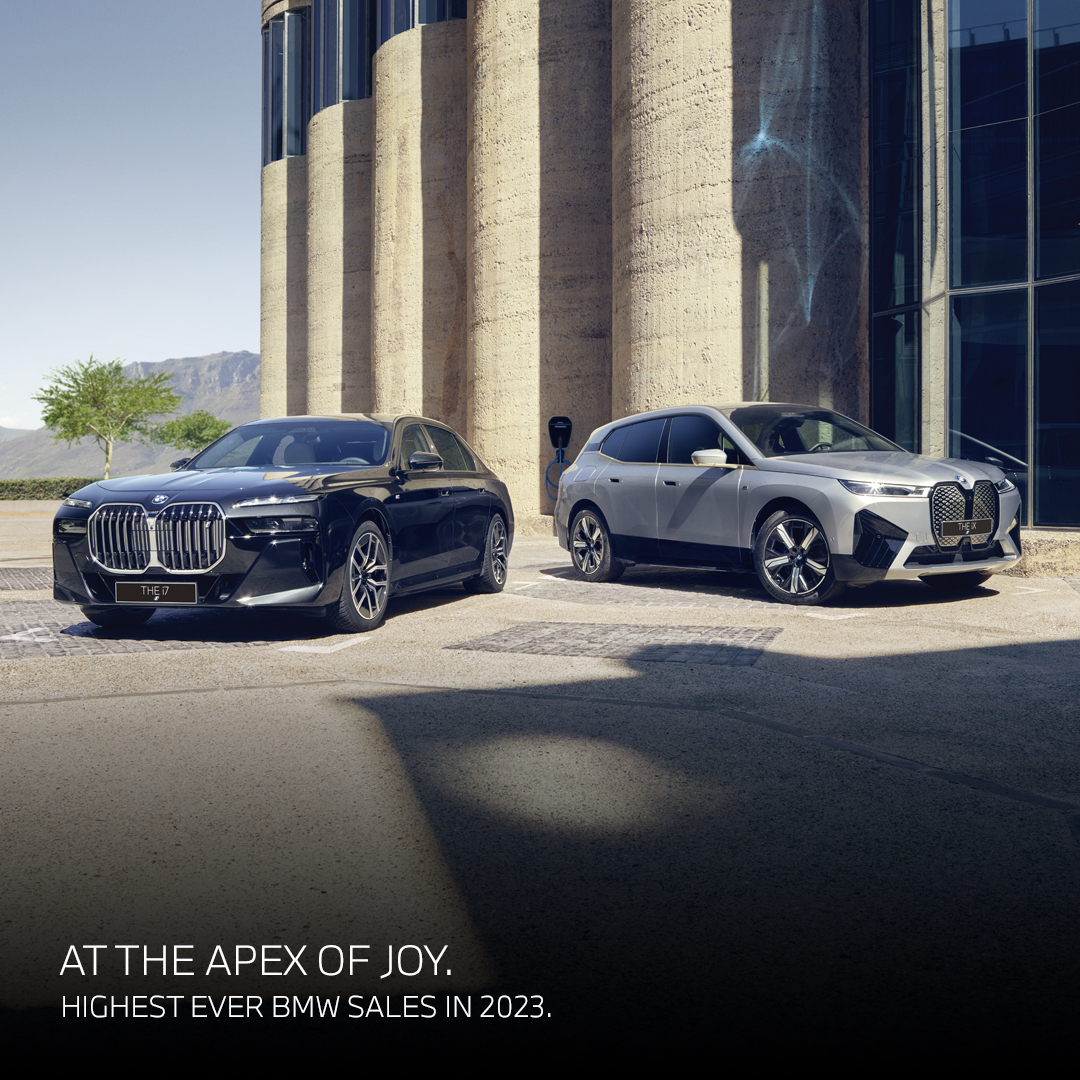 voicevision_in's tweet photo. Accelerating into the future with boundless JOY as we celebrate the triumphs of 2023. Here's to many more miles of Sheer Driving Pleasure.

#BMW #BMWIndia https://t.co/Hly8jCXFEi