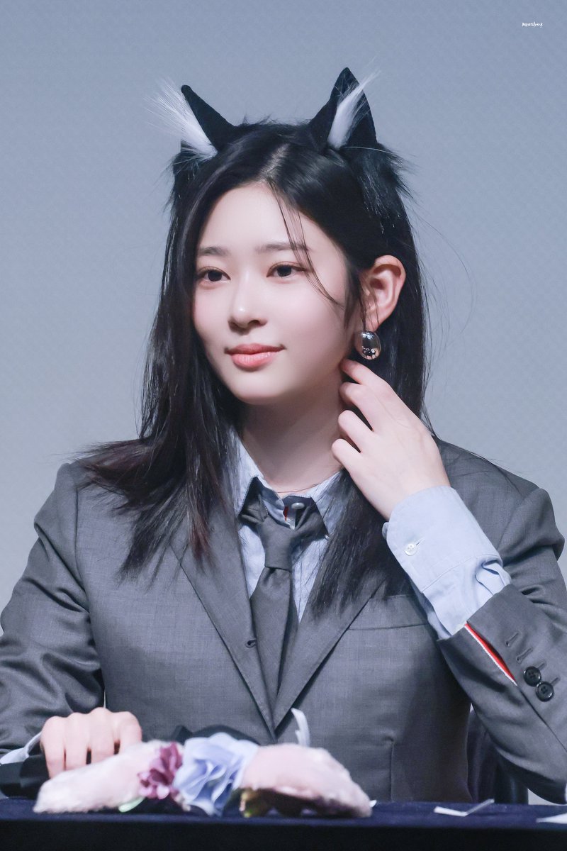 240113
(10/?)

#김민주 #민주 #キムミンジュ #金珉周 #KIMMINJU #MINJU