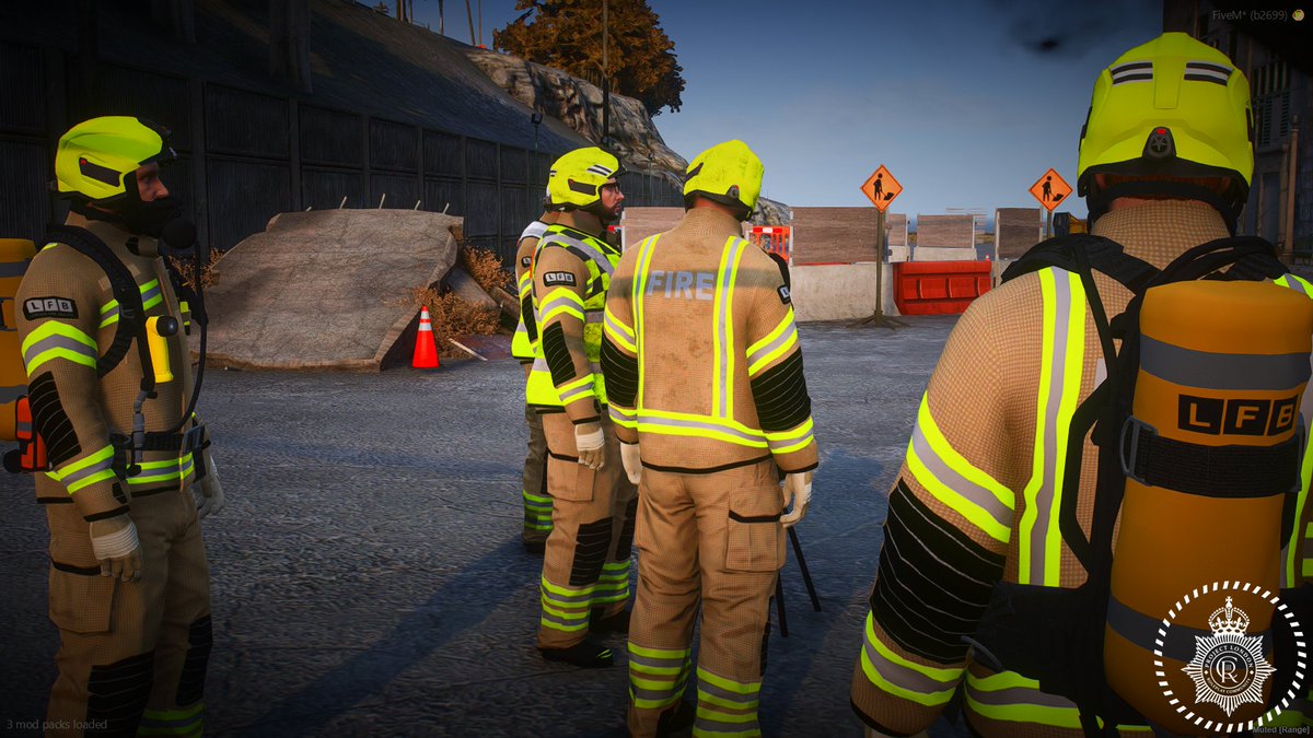 ELRPC_8390's tweet photo. Firefighters from Paddington station attend a major fire today swiftly followed by a RTC which was attend by the Fire Rescue Unit. If you are interested in joining the vastly growing team then head over to the public server for more information today!!! #A5464 #PLRP #LFB https://t.co/6IGZ7tmiTr