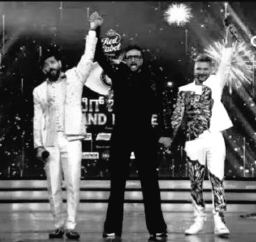 ravikumar_ar95's tweet photo. Fans from #BBKOTT / #BBK9 winner and runner-up contestant are cheering for the DESERVING WINNER KARTHIK in #BBK10 and also to his fans
#RakeshAdiga #Roopeshshetty https://t.co/F7UK65ePpV