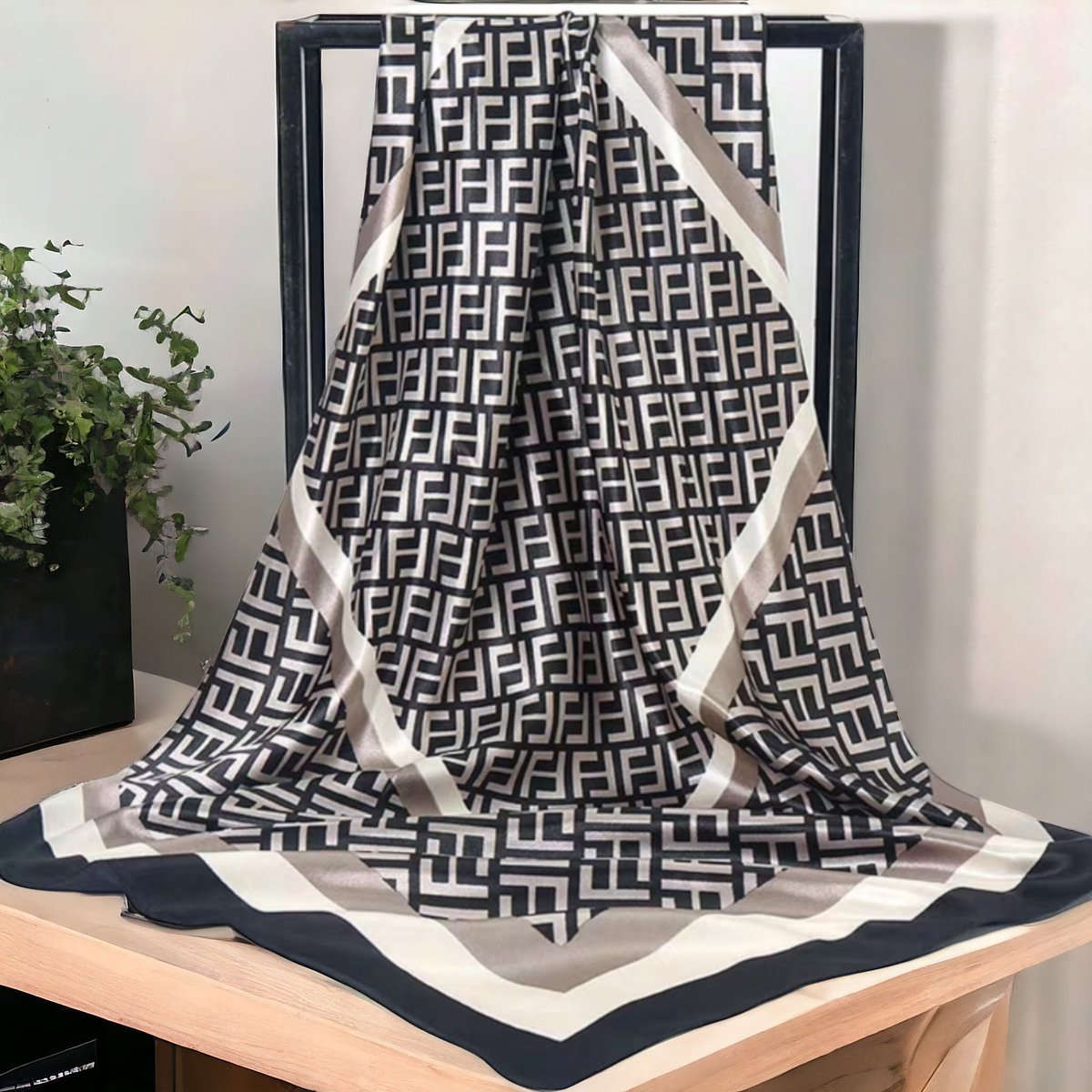 diecast1965's tweet photo. Fendi scarf https://t.co/JQOKkwo62m