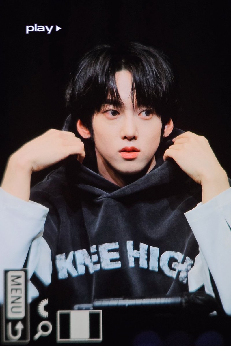 play_nkd's tweet photo. 240114 🧸🧸
#앰퍼샌드원 #AMPERSANDONE 
#KAMDEN #나캠든 #나두빈 https://t.co/dXyqDnSzkX