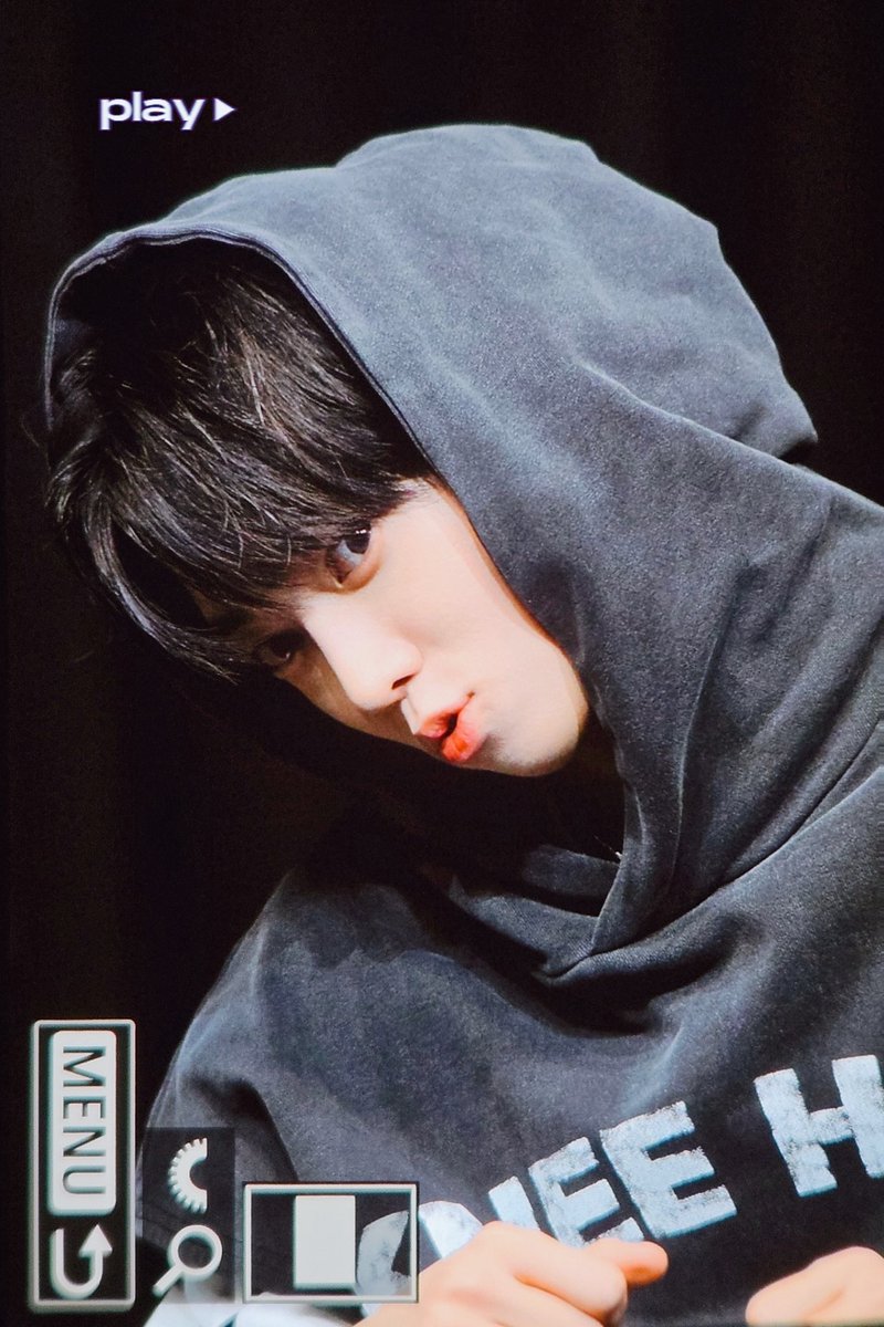 play_nkd's tweet photo. 240114 🧸🧸
#앰퍼샌드원 #AMPERSANDONE 
#KAMDEN #나캠든 #나두빈 https://t.co/dXyqDnSzkX