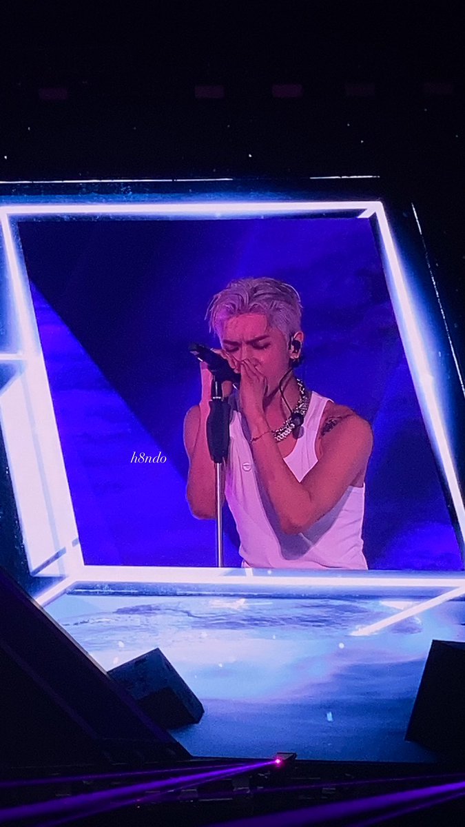 ForTaeyongFess's tweet photo. WOY LEE TAEYONG! 😭😭

cr : h8ndo https://t.co/XzHFkngXVl