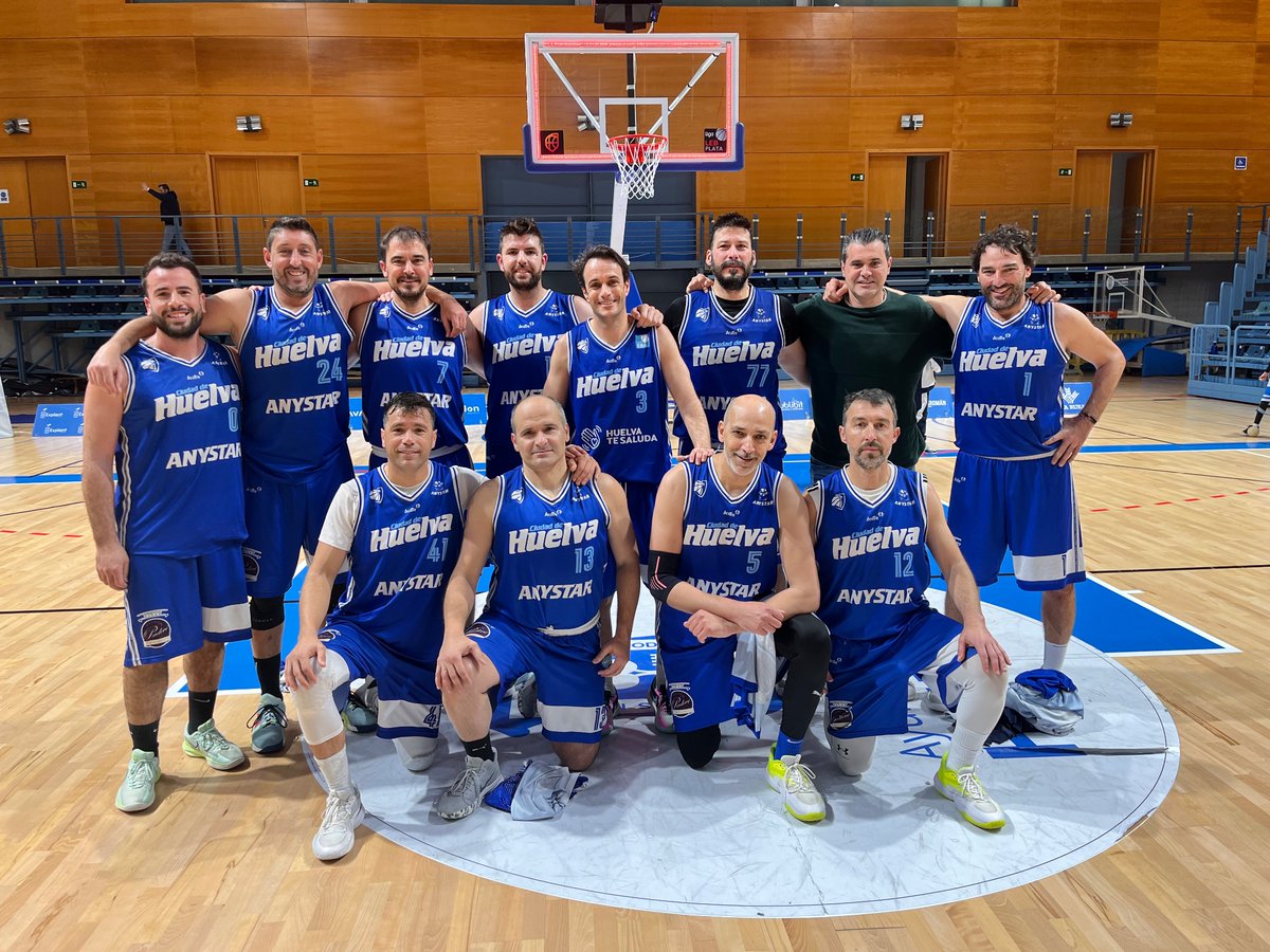 anystarbasket's tweet photo. Debut de @jmontaner5 con @anystarbasket @CiudadDeHuelva en partido contra @PMDAljaraque de 1a Prov de @fabhuelva saldado con clinic por su parte, y victoria 93-70. Se cierra  el circulo que se abrió cuando jugaba en el Ga Lorca con @Francimaria2014. #ElBarrio #Unodinoi ⛹️‍♂️🏀💪 https://t.co/V311y0Goq9