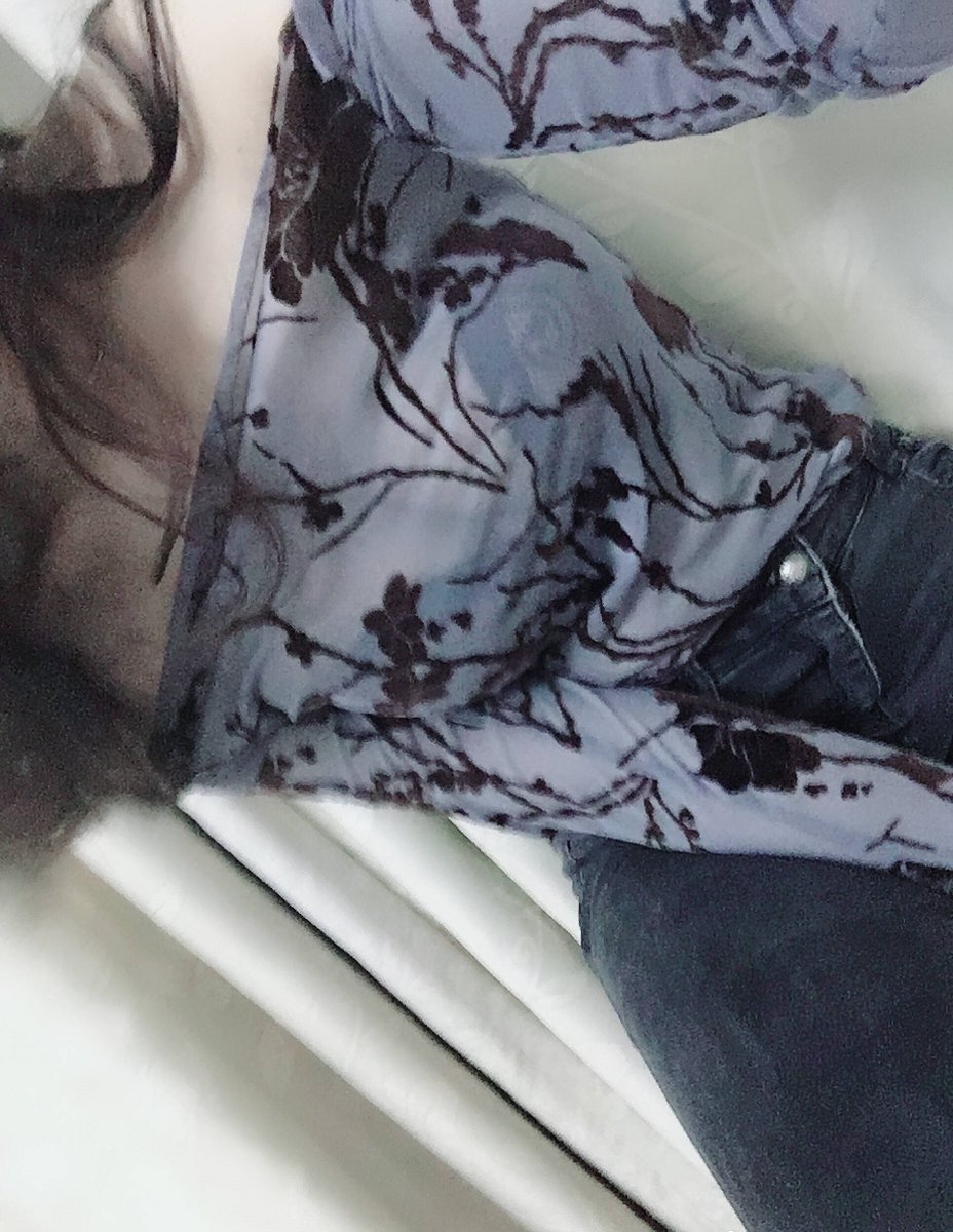每个人都在展现自己过得好的一面，其中的苦只有自己才知道。    我也会下面，不知道你喜欢不喜欢吃我的下面呢？ https://t.co/atG3NUmjdA