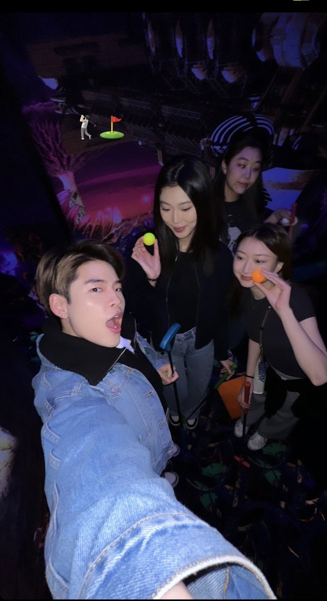 wirene_26's tweet photo. My Queen Nadine ig story
Indeed nads living NY dream come true
PS: 1+2 photo from nad ig friend Isaa
#nadinelee #doyoung
#SinglesInferno2
#이다딘 #도영
#harvardgraduation
🥹🥹🥹🥹 https://t.co/N8UXvuxKAu