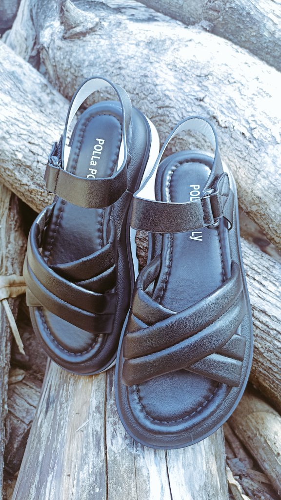 krokochanu's tweet photo. Liat deh detailnya nomu yeppeo 🥹🥹
°sol 2 cm
°bahan sintetis tali velcro
°strap adjustable
°ada 2 opsi warna (white/black)
°ada box packaging aman
°daily oke, hangout oke, formal oke!

PAKET LENGKAPPP!!
✨https://t.co/L71OL42M2L https://t.co/ZdJ0v0h1TN