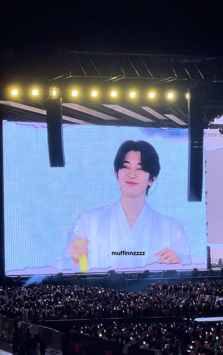 muffinnzzzz's tweet photo. Jeon Wonwoo. My solace. 

I never knew the day would come when I would have the chance to see you perform live. We're so close yet, so far last night, but I’m grateful and happy enough to see you having fun with svt &amp; ph carats. I’ll see you again, oki? I love you so much. 🤍 https://t.co/aX8LwPug6k