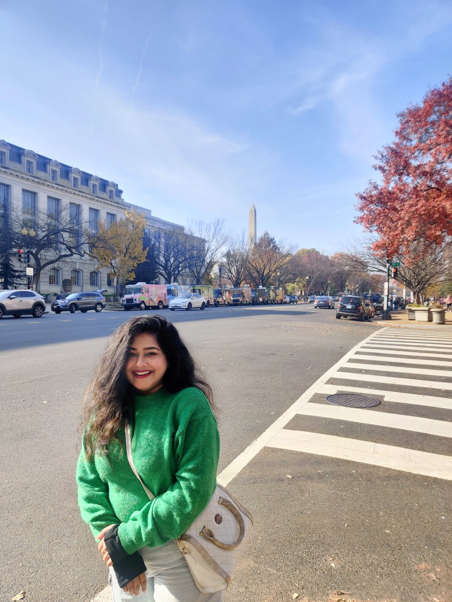 portraitbypriya's tweet photo. Capitol of USA : Washington ଡିସି

ଆମେରିକାର ରାଜଧାନୀ ୱାଶିଂଟନ ଡିସି ଗୋଟେ ଏମିତି ସ୍ଥାନ ଯେଉଁଠି ସାରା ବିଶ୍ୱର ପ୍ରତିଟି ଜିନିଷ ଉପରେ ଜ୍ଞାନର ଭଣ୍ଡାର ରହିଛି l
ପ୍ରଭୁ ଜଗନ୍ନାଥଙ୍କ କୃପାରୁ ଯାହା ବି ମିଳିଛି ସେଥିପାଇଁ ମୁଁ ସାରା ଜୀବନ କୃତଂଜ୍ଞ l🙏🏻

#WashingtonDC
#priyankasahani https://t.co/Rb7NRh3Mfw