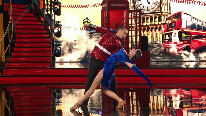 Dos30TV's tweet photo. El estreno de 🪩 #BailandoConLasEstrellas en la noche de @telecincoes gusta al 13.3% de cuota, 1.226.000 espectadores y es visto por 4.617.000 contactos únicos diferentes

+29.3% de plusvalías

Líder de su franja de 22:01 a 01:56 horas

#QueVivaLaTele #Audiencias https://t.co/YhRstaKVUz
