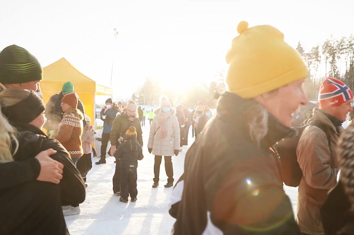 Villasukkajuoksun SM-kisojen fiiliksiä:
🥳 Hauskaa
🤪 Hullua
🥰 Ihanaa
🤩 Jännittävää
🥶 Viileää
🥵 Kilpailuhenkistä
🥸 Rentoa
😍 Ikimuistoista!

Vuoden hauskin tapahtuma jälleen 17.2. Toimimme kisojen pääyhteistyökumppanina. Tule mukaan: villasukkajuoksunsm.fi

 📷 Sami Raiskio