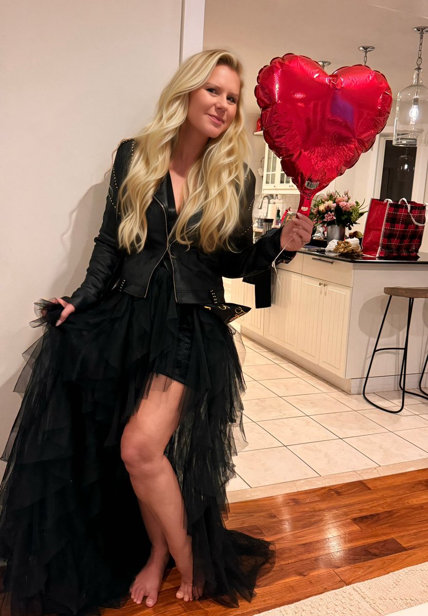 Lisette Kingo tweet media