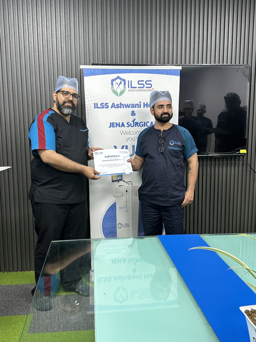 15th VUST(Visiting Uro Surgeon Training) conducted at ILSS Hospitals yesterday.3 Lobe, 2 lobe , Enbloc , EPS HoLEP were demonstrated. Lecture on techniques and tips and troubleshooting in #HoLEP . #laserhospital #lasertreatment #trainingprogram #lasersurgery #prostate