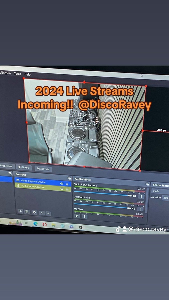 Disco Ravey (@disco_ravey) on Twitter photo 