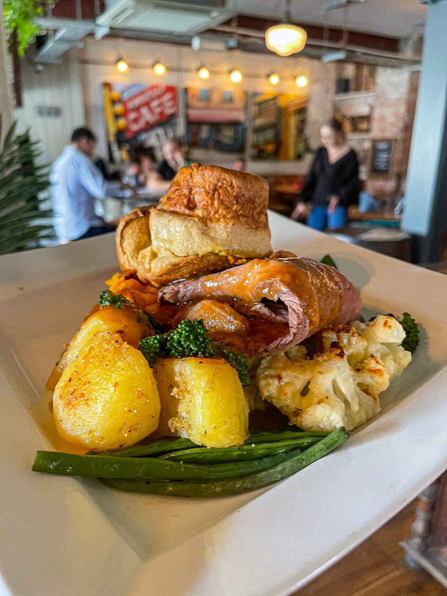 The Bubble Room tweet media