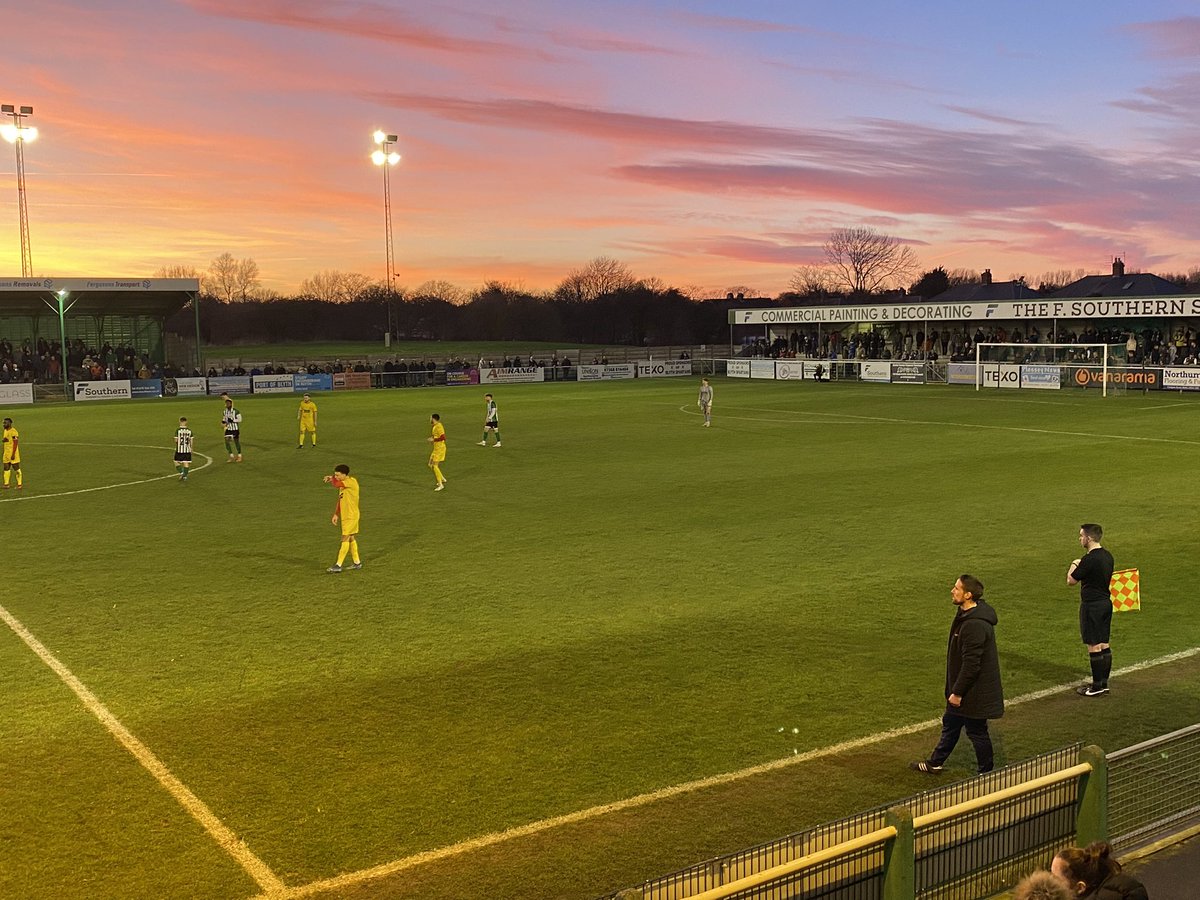 Got my football fix at Blyth Spartans v Banbury United yesterday, ended 2-2 - entertaining game! And a nice sunset!