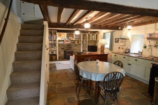 TheHolidayCots's tweet photo. Immerse yourself in the tranquillity of Penroc, a hidden gem in Cwmystwyth with panoramic views of the Cambrian Mountains!
🛏️ Sleeps 1-6
https://t.co/czYtVYTdHj
#Penroc #CwmystwythCottage #CambrianMountains #NatureEscape #DiscoverWales https://t.co/9UE8AHyIMr