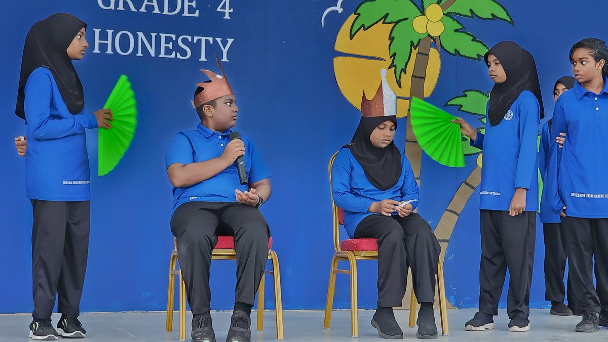 siskelaa's tweet photo. Grade Assembly
Grade: 4
Honesty https://t.co/56sz4nop76