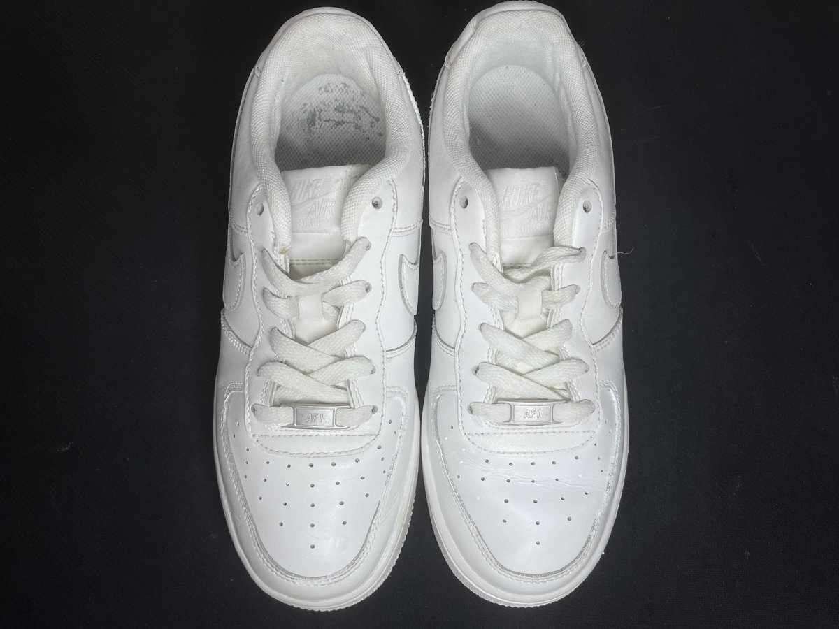 daisysneakers tweet media