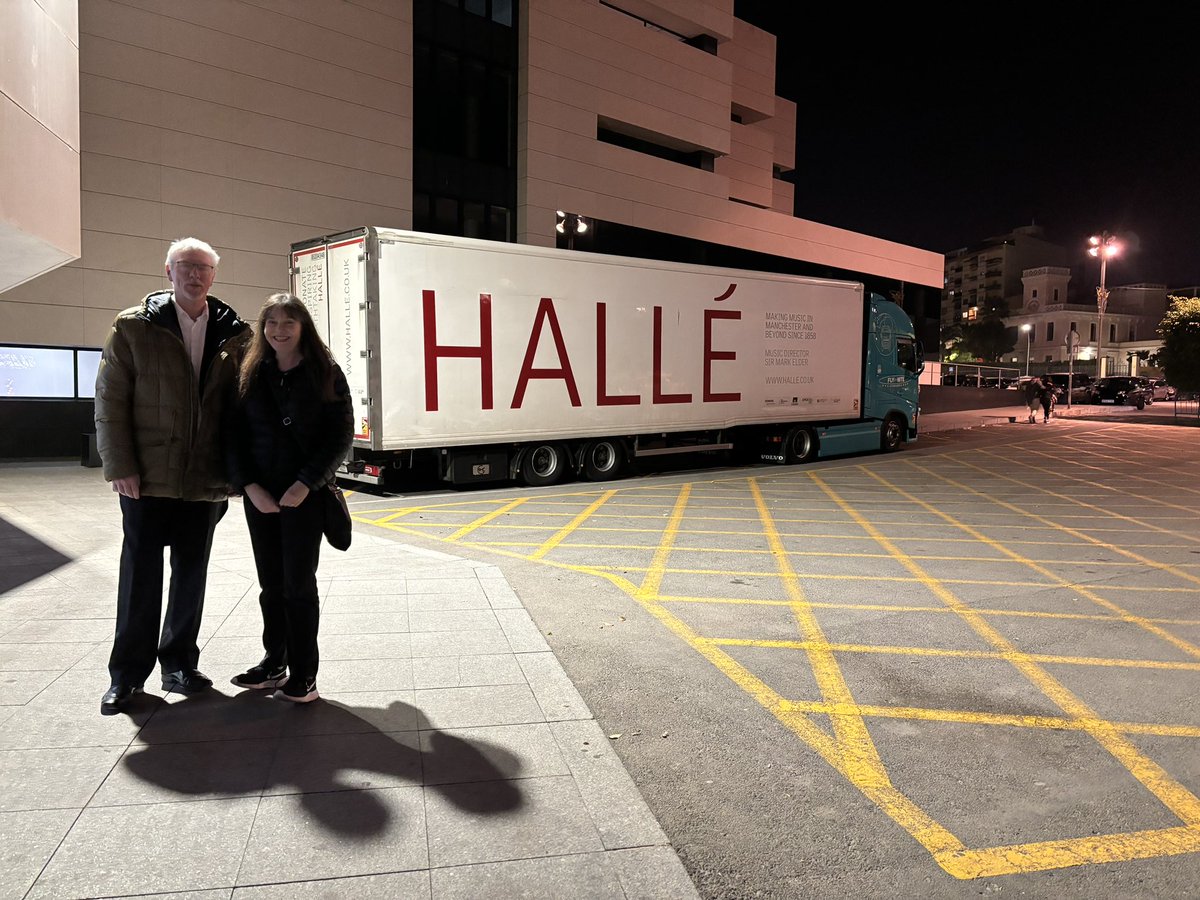 Wonderful start to <a href="/the_halle/">The Hallé</a> <a href="/kahchun_music/">Kahchun Wong</a> Spanish tour in the beautiful <a href="/ADDAalicante/">Auditorio ADDA</a>. Stunning Shost S5 &amp; Brahms with the amazing <a href="/LizaFerschtman/">Liza Ferschtman</a> - and now to Valencia...  🇪🇸 ☀️