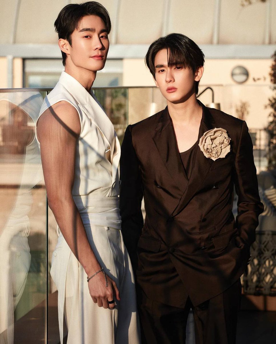 forcejsfc's tweet photo. หล่อมาก หล่อตะโกน
ปังที่สุดเลย #DGFW24xForceBook
#fforce_ #forcebook #bookkasidet #ฟอสบุ๊ค https://t.co/PUwNDymCSh