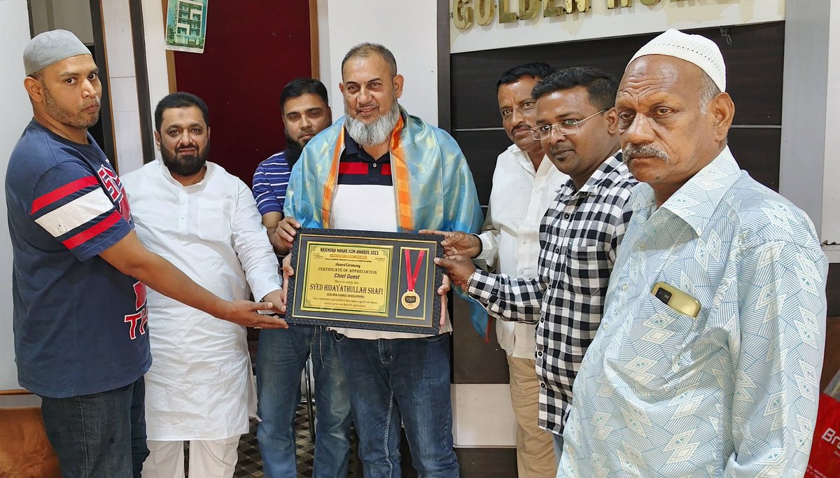 md_activist's tweet photo. YESTERDAY VISITED MEHRAAB RESTAURANT DAIRY FARM X ROAD MEET AND FELICITATED TO THE OWNER OF MEHRAAB AS A Rajendra Nagar Icon Award PRESENDTED BY Sunshine Foundation Hyd An association with @Germantenhospit https://t.co/yVKAeDCTD5