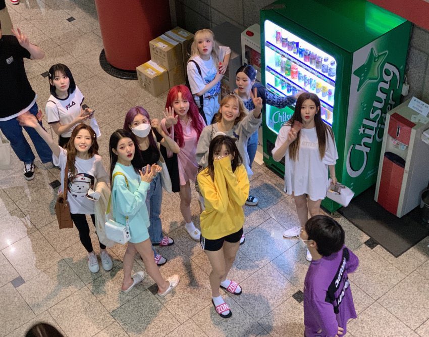 KWON2KIM's tweet photo. 🩶 아이즈원 사진 모음 🩶 https://t.co/3pYPAN7FjZ