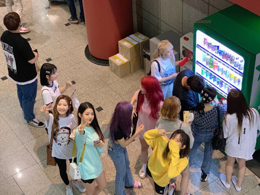 KWON2KIM's tweet photo. 🩶 아이즈원 사진 모음 🩶 https://t.co/3pYPAN7FjZ