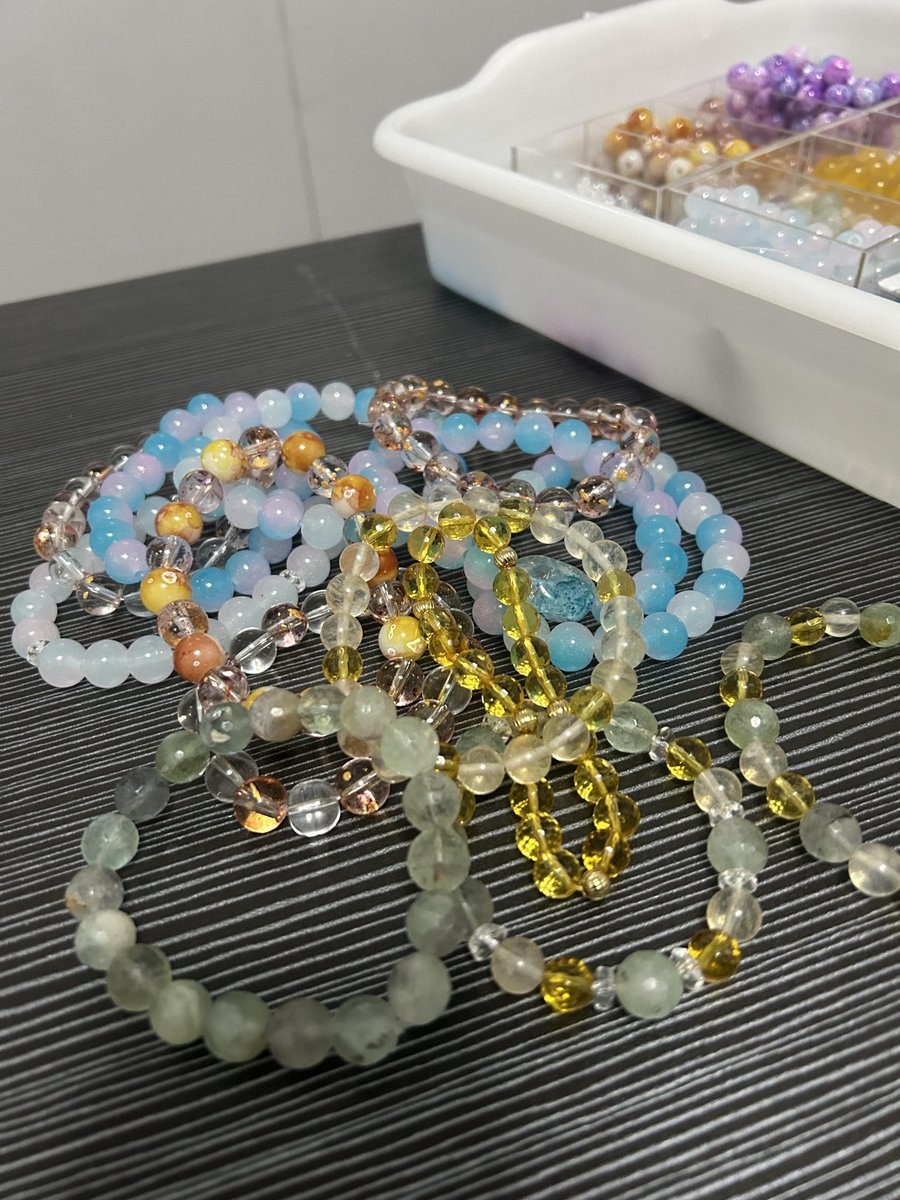 romijallorina's tweet photo. Beads and crystals as new hobby bby~ 
Aside from cute glass beads ...  
also got Citrine and Flourite beads for starters. 

#titamode https://t.co/yptuEiEriM