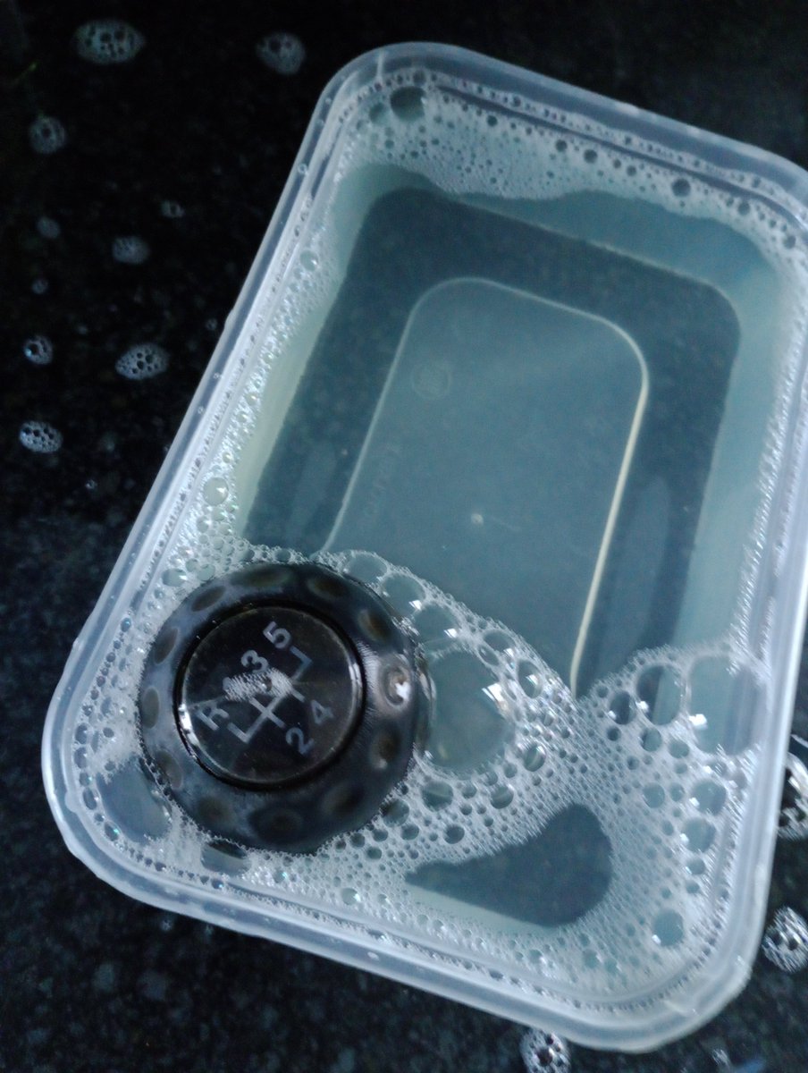 cortezvangerwen's tweet photo. Spending a Sunday morning soaking my knob in hot soapy water...
#reassembly #guessthecar #notdifficult https://t.co/PDuQDYfIIL
