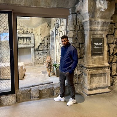 Wale_Equation's tweet photo. #NewProfilePic https://t.co/URW5EDizNG