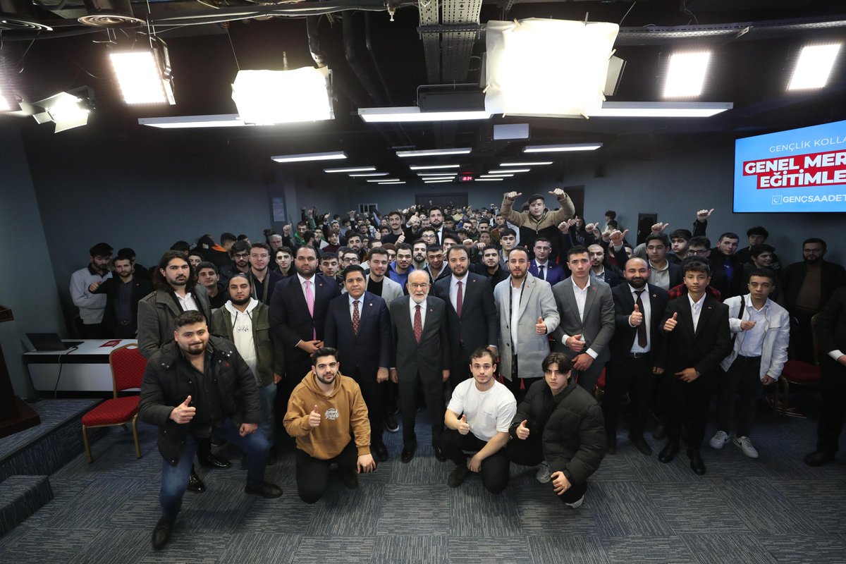 Genel Başkanımız Temel Karamollaoğlu, Genel Merkez Gençlik Kolları Eğitim Toplantısına katıldı.