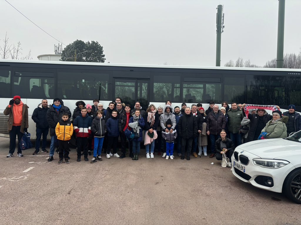 MaladrerieCaen's tweet photo. ➡️ Direction Versailles pour nos supporters !
#CoupeGambardella #allezlamos #FCVMOS https://t.co/PksSodVttg