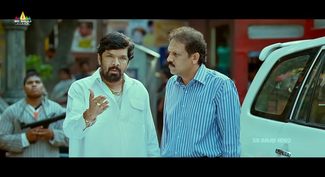IconTweetz's tweet photo. City lo unnollantha theatre lone sacharentra https://t.co/DzqRYUkpOJ