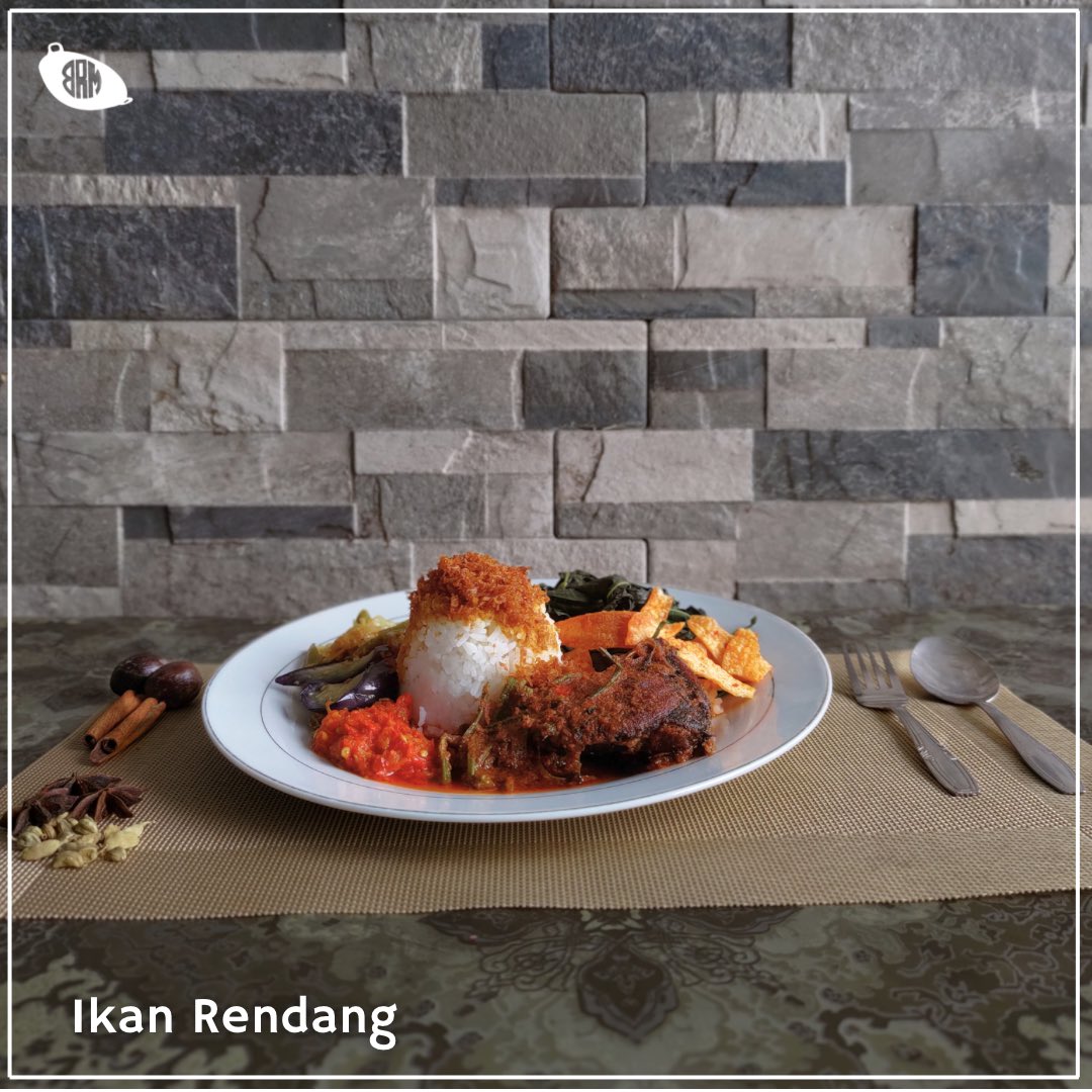 Ayo cobain menu Ikan Rendang Bernama
#sobatbernama #sober #rumahmakanpadang #restoran #restoranpadang #rekomendasirestoranpadang #rekomended #padang #nasipadang #walikotapadang #kotapadang #rumahmakanbernama #kuliner #kulinerpadang #makan #hobimakan #makananenak #lezat