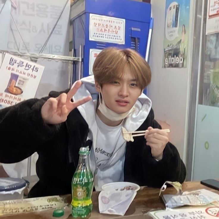 gagwanzknws's tweet photo. - Day 6

Hii i'm min, and im looking for moots:>

☆ She/her, minor, filo, intp
☆ stan: skz, enha, and 99+ ggs
☆ not new in #kpoptwt #stantwt
☆ any fandom is welcomee🤗
☆ feel free to add me in any gdm's (gusto ko tlaga ng kausap dito)

↻/♡ are super appreciated, thank uuuu https://t.co/r7T8P4cAml