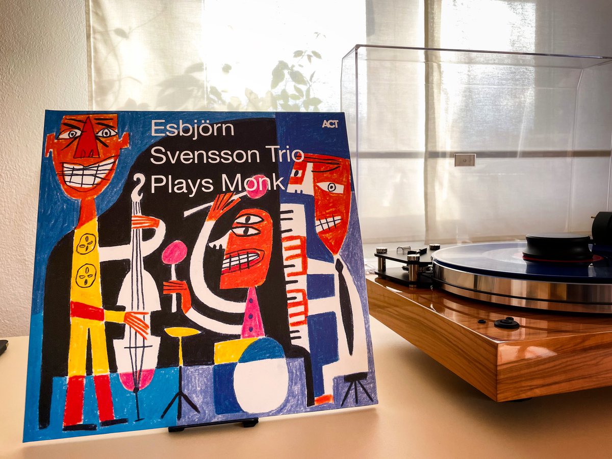 spusavec's tweet photo. Esbjörn Svensson Trio Plays Monk
.
.
.
#esbjörnsvenssontrio #nowspinning #vinylmusic #vinyl #vinylrecords #indulging #sundaymusic #jazz #actrecords #music #instamusic #quintetbronze #ortofoon #projectturntable #ursamajor #dynaudio #dynaudiofocus #atollelectronique https://t.co/luL4Pqh2aW