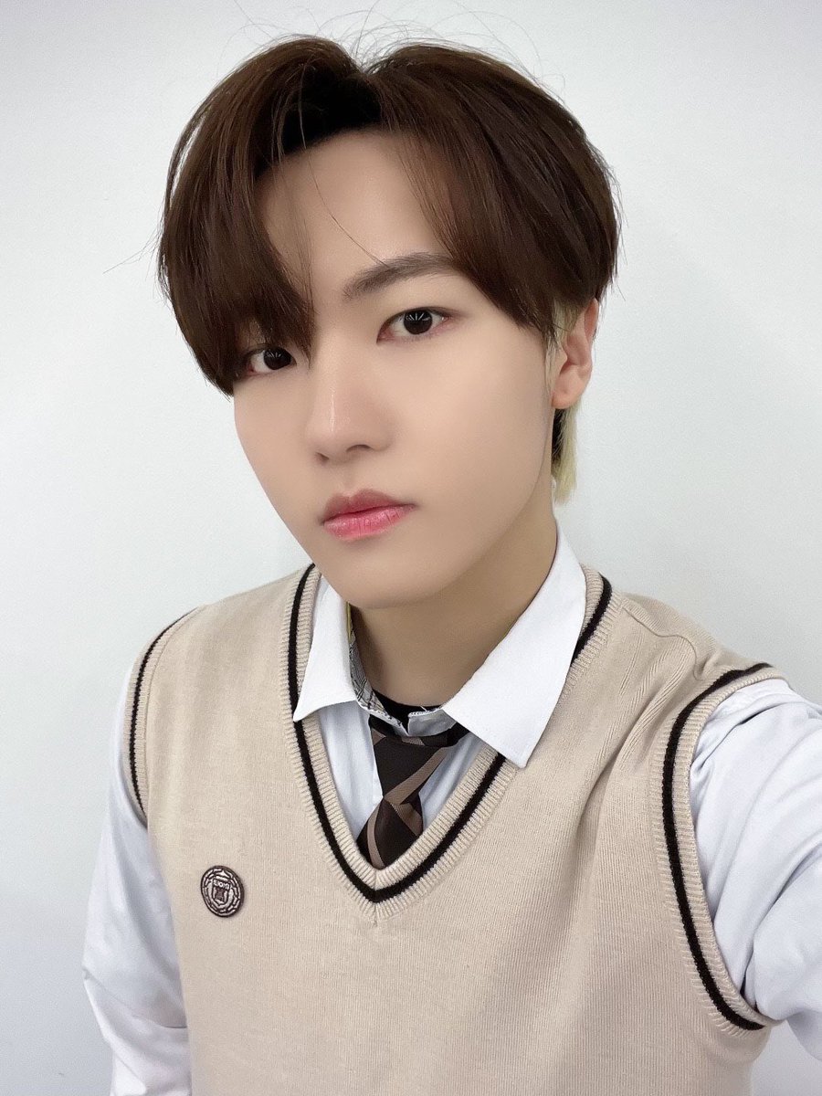 xikers_official's tweet photo. [#정훈] 좋슴미다 🍀
#xikers #싸이커스 https://t.co/yNAsfSq57I