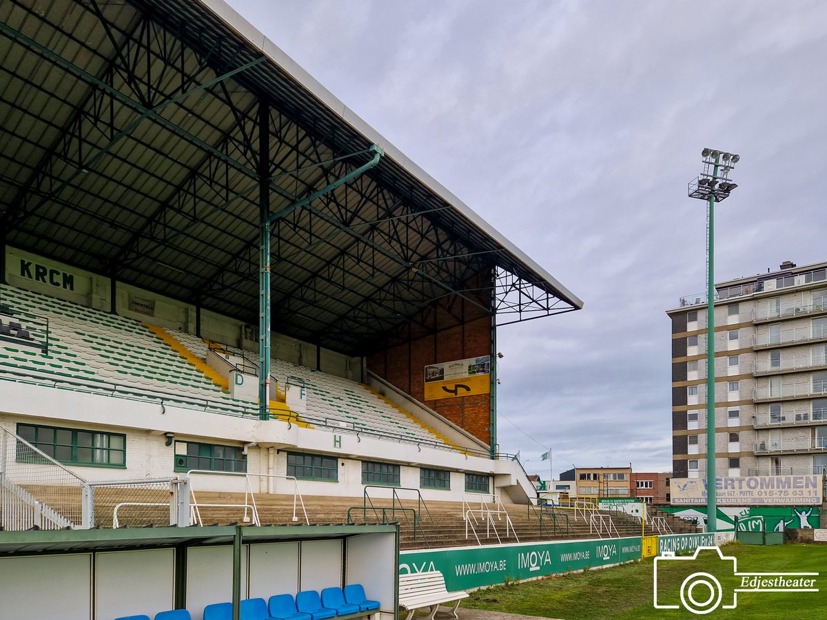 stadionautist's tweet photo. Oscar Vankesbeeck Stadion
KRC Mechelen
#groundhopping #groundspotting #stadiumhopping #ground #stadion #stadium #stade #estadio #stadio #stadionautist #groundhopper #racingmechelen #krcmechelen #mechelen #oscarvankesbeeck #nonleague #floodlight #deracing #belgië #belgium https://t.co/VocF93Aoot
