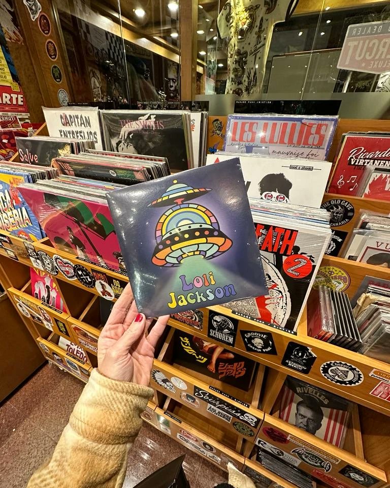 Loli Jackson tweet media