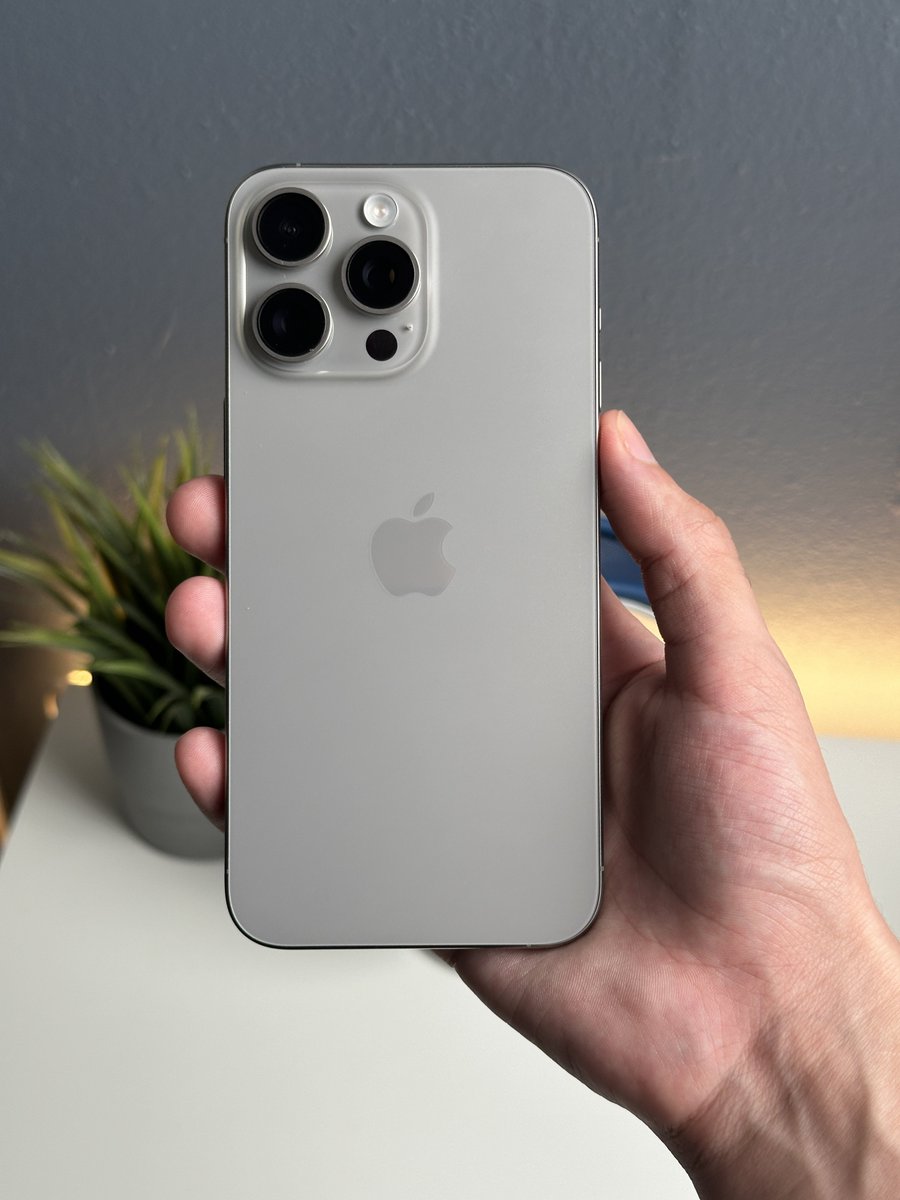 Apple Hub tweet media