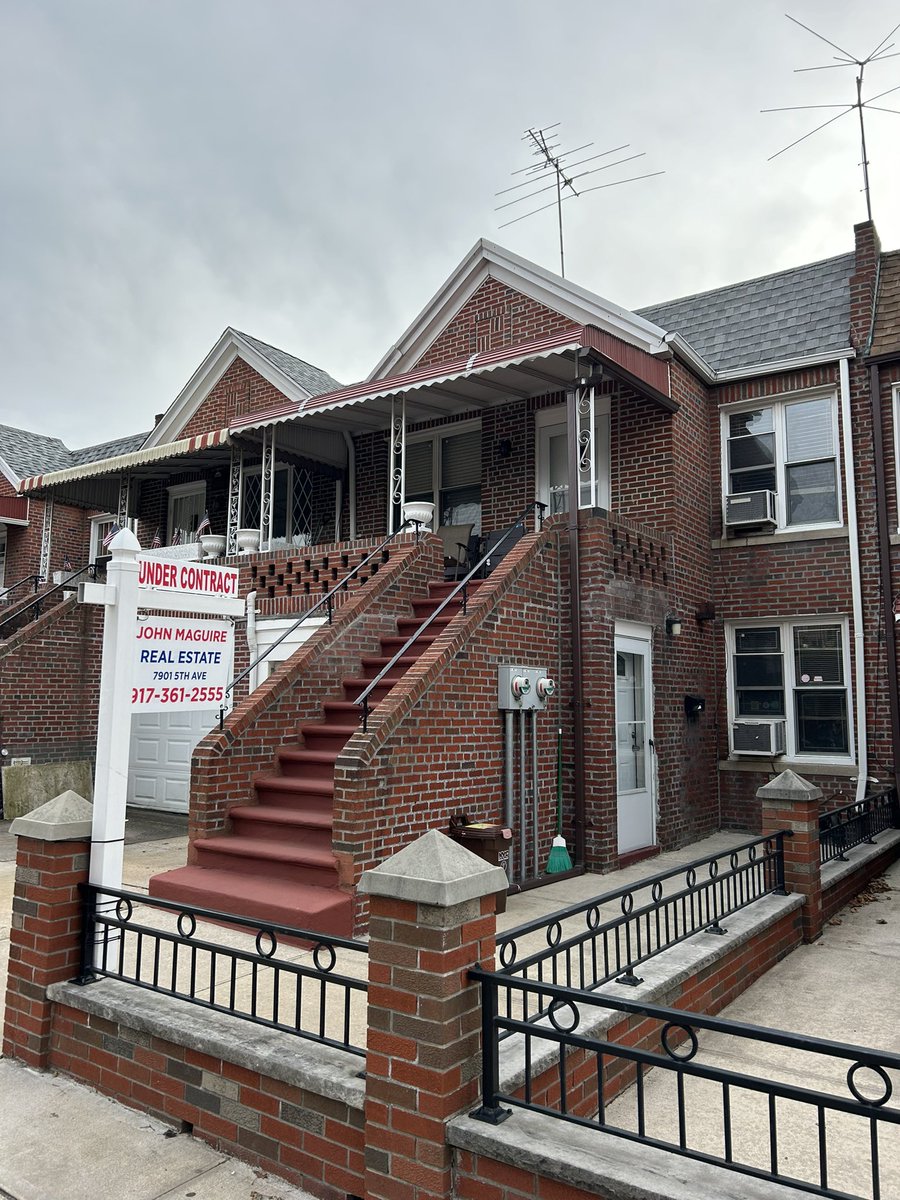 #undercontract Prime 90’s near all in #bayridge. 2 family brick with private drive/garage. 4/3/full basement. Steps to #train. Offered at $1,150,000 #maguirerealty is family owned since 1973. #Brooklyn #NewYorkCity #realestate @NY_Landlords @RepublicansNYC