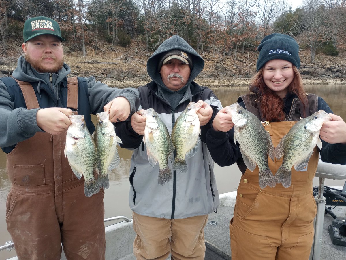 Skyfish01's tweet photo. Out Crappie fishing on Lake Eufaula Oklahoma with Glenn and his family. It's a great day and winter time crappie fishing can be excellent. Thanks Glenn it was a fun day https://t.co/Qm6nSnh3EC
