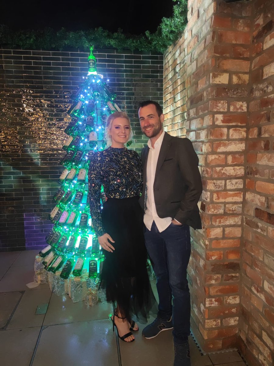 shanemcDonnell3's tweet photo. New Year's Eve Celebrations at @blackforgeinn 🎉🎈with @deemcd2020 ❤️
@TheNotoriousMMA
@sharonpjb72
@LiamFly7724801
#Dublin
#blackforge https://t.co/DqljvyHegZ