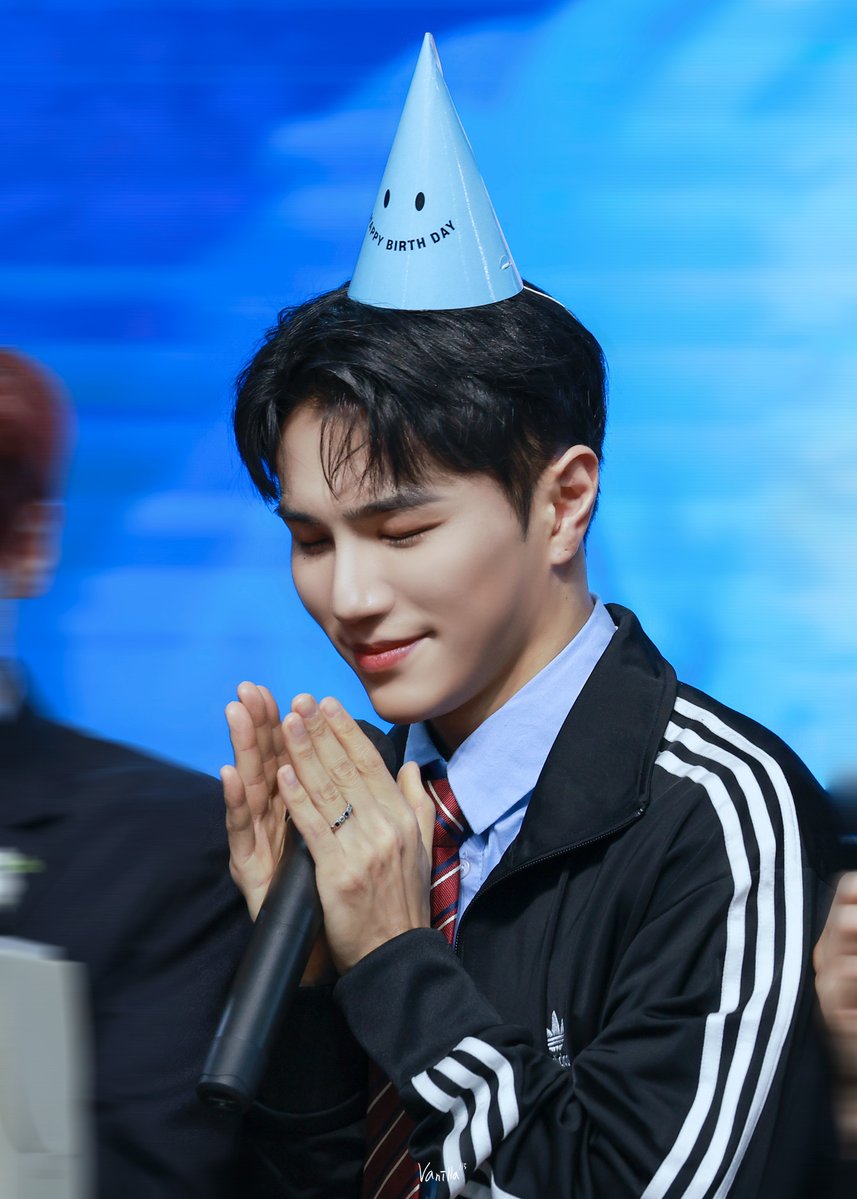 vanilla115_'s tweet photo. HBD TH 💕
Happy Birthday TAEHWAN 🎂

흘러가는 시간 속의 너를 담아보며, 오롯이 행복하기만을 기도해.  오늘만은 세상에서 너만 행복하길 .. 

🐶이태환 생일축하해 🎂

 #VANNER #배너 #태환 #Taehwan #テファン #달콤환_탼 #My_savior #Happy_TAEHWAN_day @VannerOfficial https://t.co/XWKfsgBj3X
