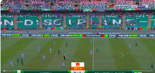 #NigeriaGuinea... al vantaggio della Guinea Eq. risponde subito #Osimhen.. Il primo tempo si è chiuso sull' 1-1. 
Una #coppadafrica  con 4 spettatori sugli spalti... bah 
#NGAEQG | #AFCON2023 #ForzaNapoliSempre