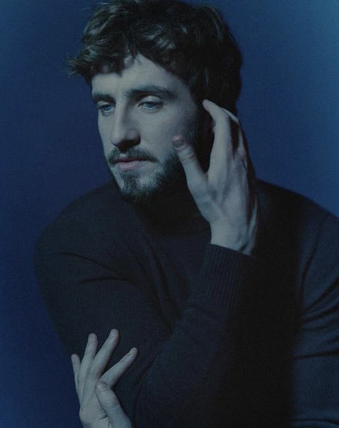 oneperfectscene's tweet photo. paul mescal photographed by pip https://t.co/xXD87benhx