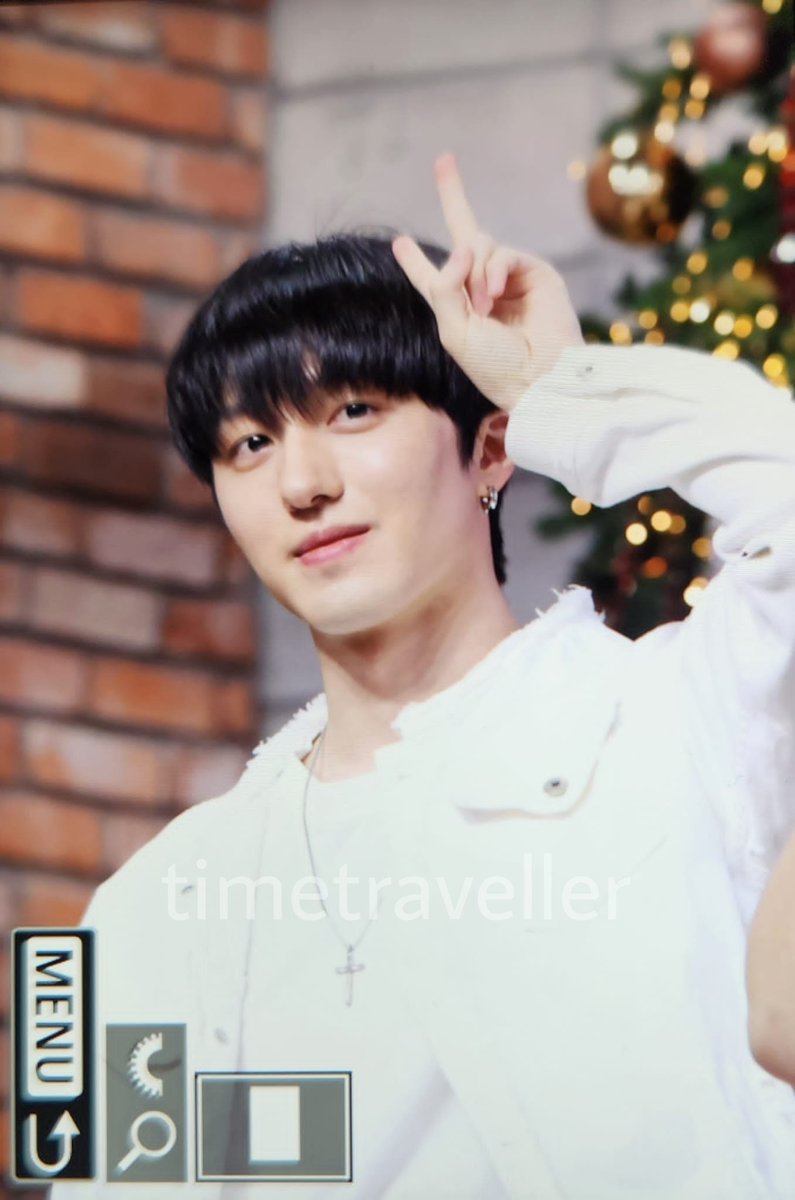 9Timetraveller's tweet photo. 240114 팬싸

토끼 차니~

#SF9 #에스에프나인 
#CHANI #강찬희 #찬희 
@SF9official https://t.co/0EoT720bXj